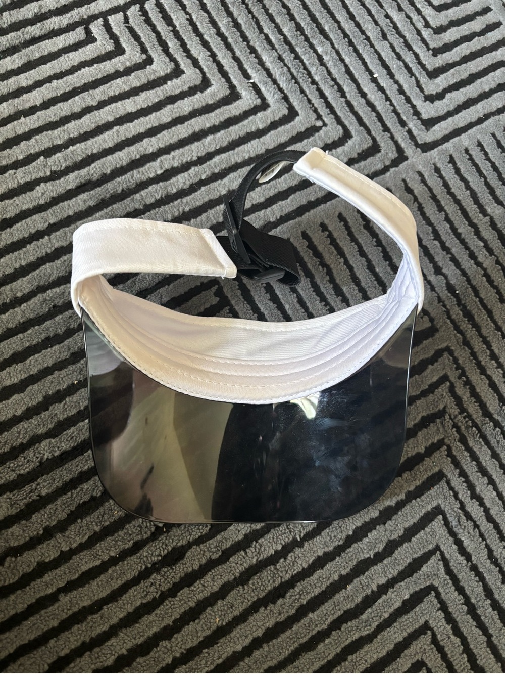 Alo visor hat - Authentic - Picture 3 of 10